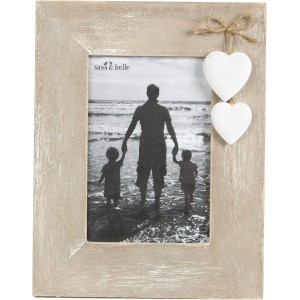 Ashley Farmhouse Standing Photo Frame - Natural Wooden Portrait Photo Frame with White Hearts - Shabby Chic