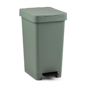 TATAY Smart 25 L Bin with Pedal, Compact and Functional Design, for Indoor and Outdoor Use, for 30 L Bags, BPA-Free Recycled Plastic, 26 x 36 x 47 cm, Green